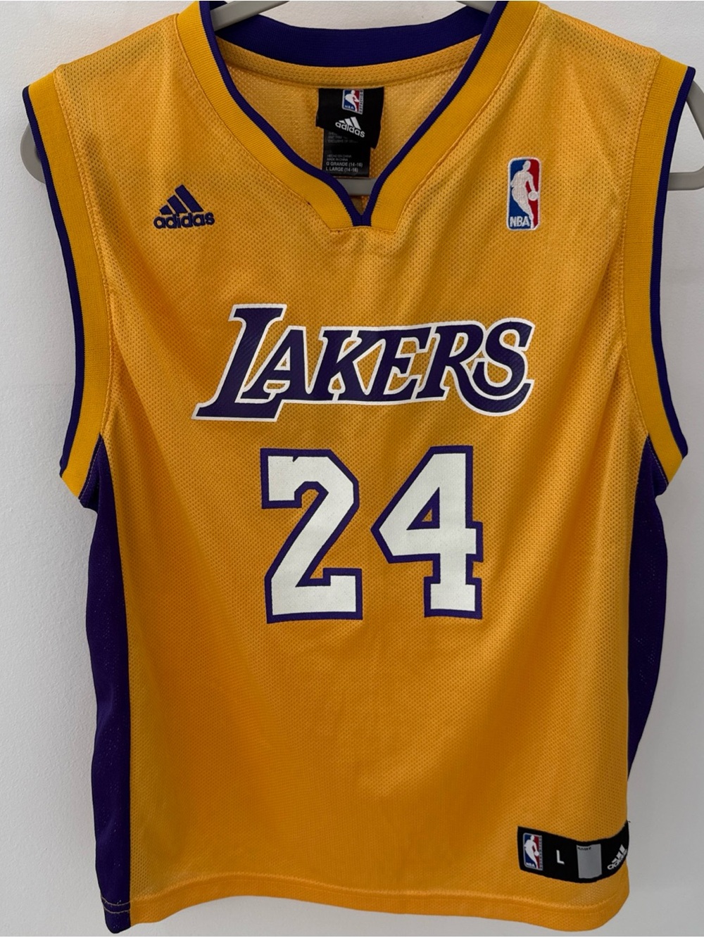 Adidas Lakers #24 Jersey in Gold and Purple Kobe Bryant Size Large 14-16